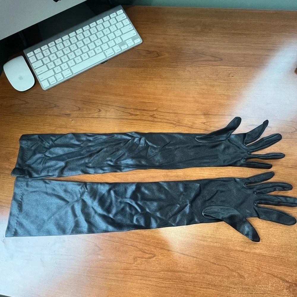 Long Black Nylon Gloves Opera Size UNI